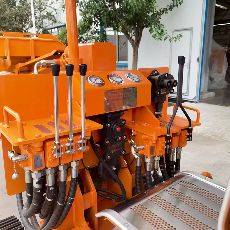 Боковая разгрузка погрузчика для горных пород ZCY