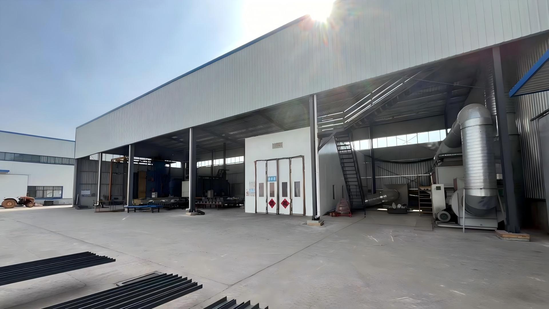 รถตักหินขนถ่ายด้านข้างเหมืองถ่านหิน