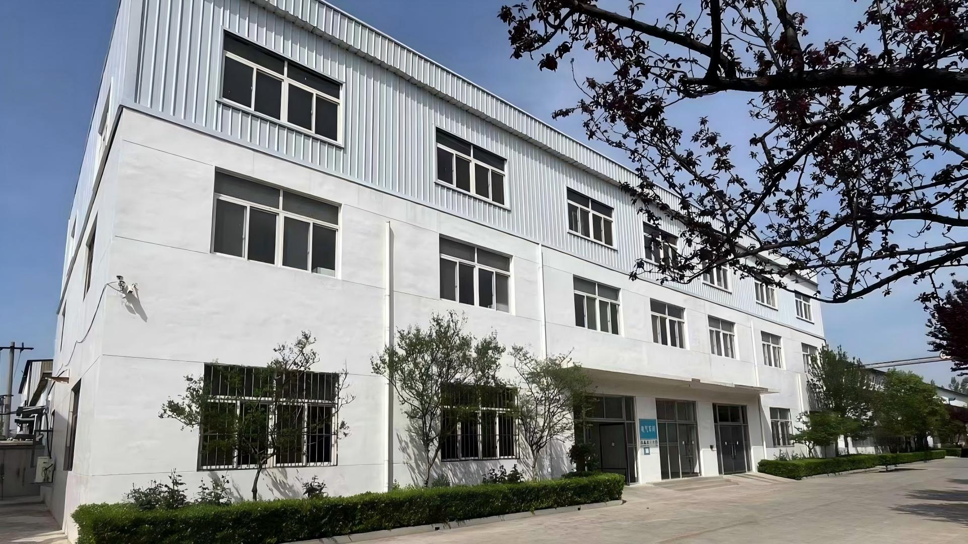 รถตักหินขนถ่ายด้านข้างเหมืองถ่านหิน