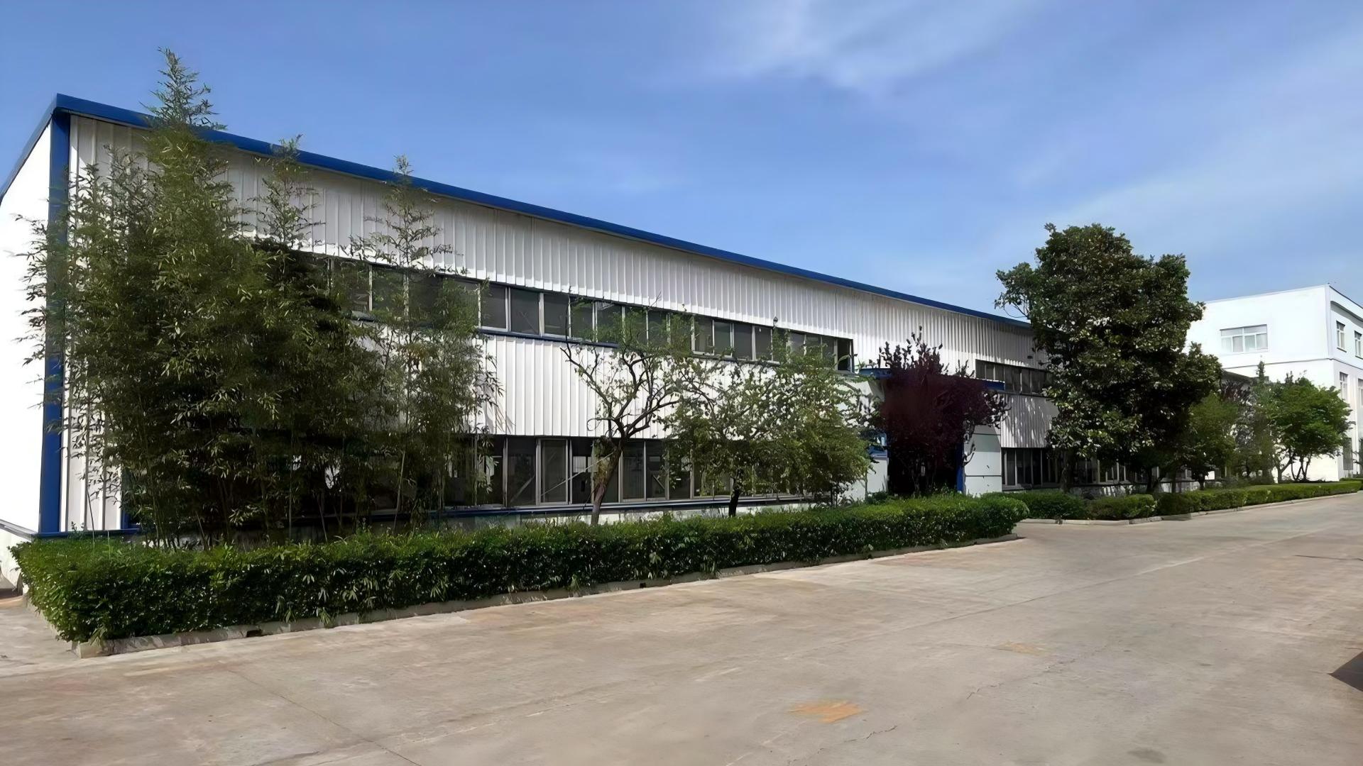 รถตักหินขนถ่ายด้านข้างเหมืองถ่านหิน